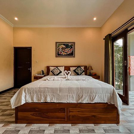 Gayatri Bungalows Batununggul Экстерьер фото