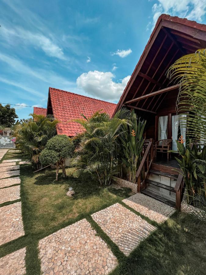 Gayatri Bungalows Batununggul Экстерьер фото